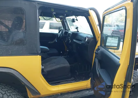 2015 Jeep Wrangler Sahara из США, поврежденный, VIN 1C4AJWBG0FL737947